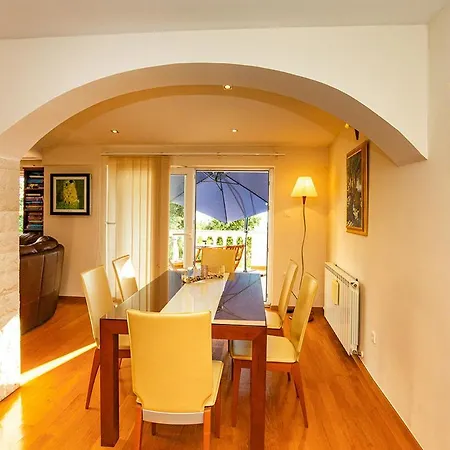 Appartement Roza *